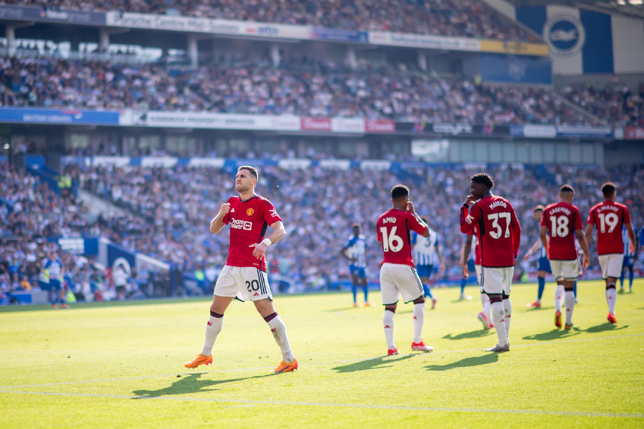 据新华社报 据新华社报